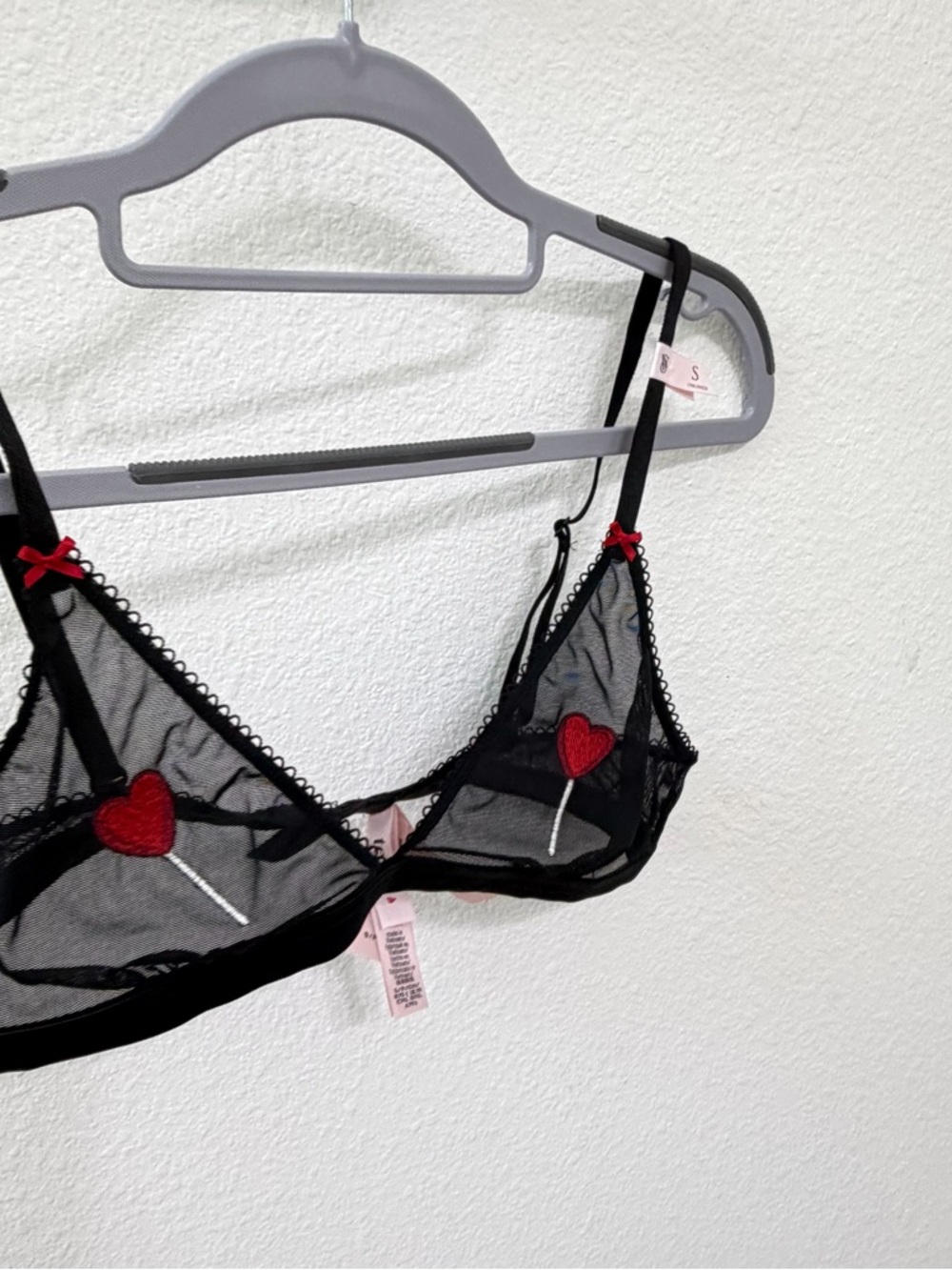 Small VS unlined Mesh Demi bra Black Embroidered Heart Lollipop - Picture 3 of 14